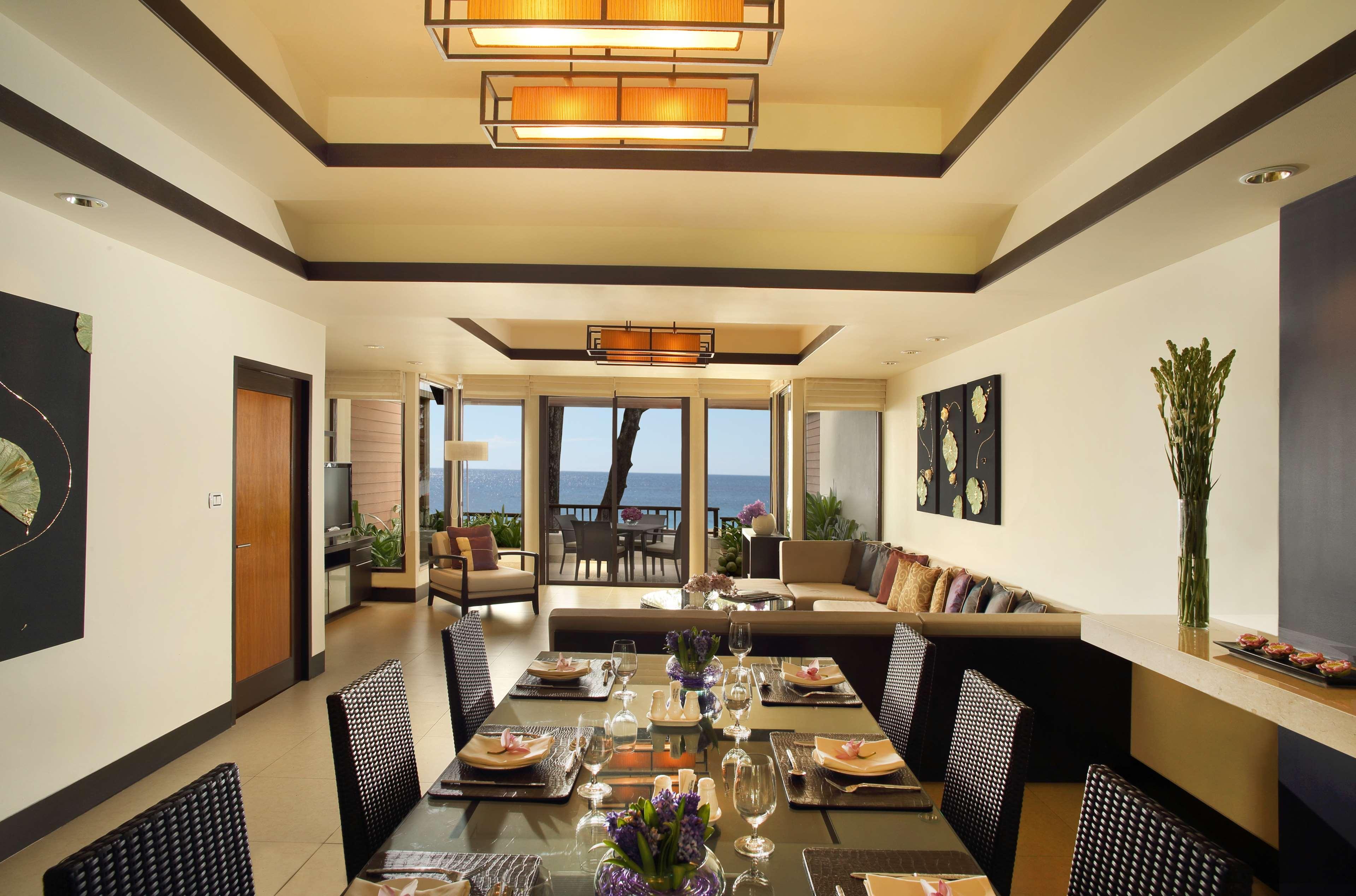 Dusit Thani Laguna Phuket Bang Tao Beach  Esterno foto A suite at the Shangri-La