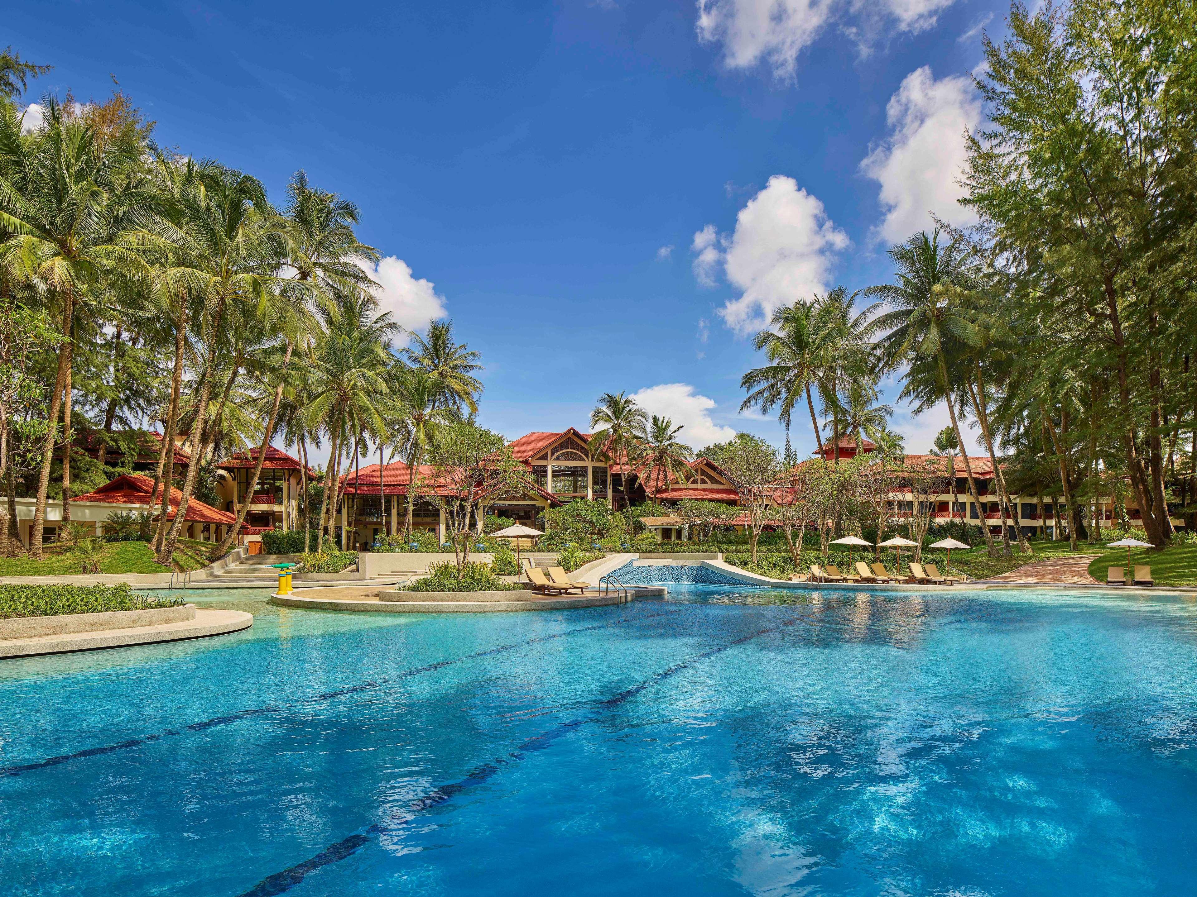 Dusit Thani Laguna Phuket Bang Tao Beach  Esterno foto The pool at the Langkawi Hilton