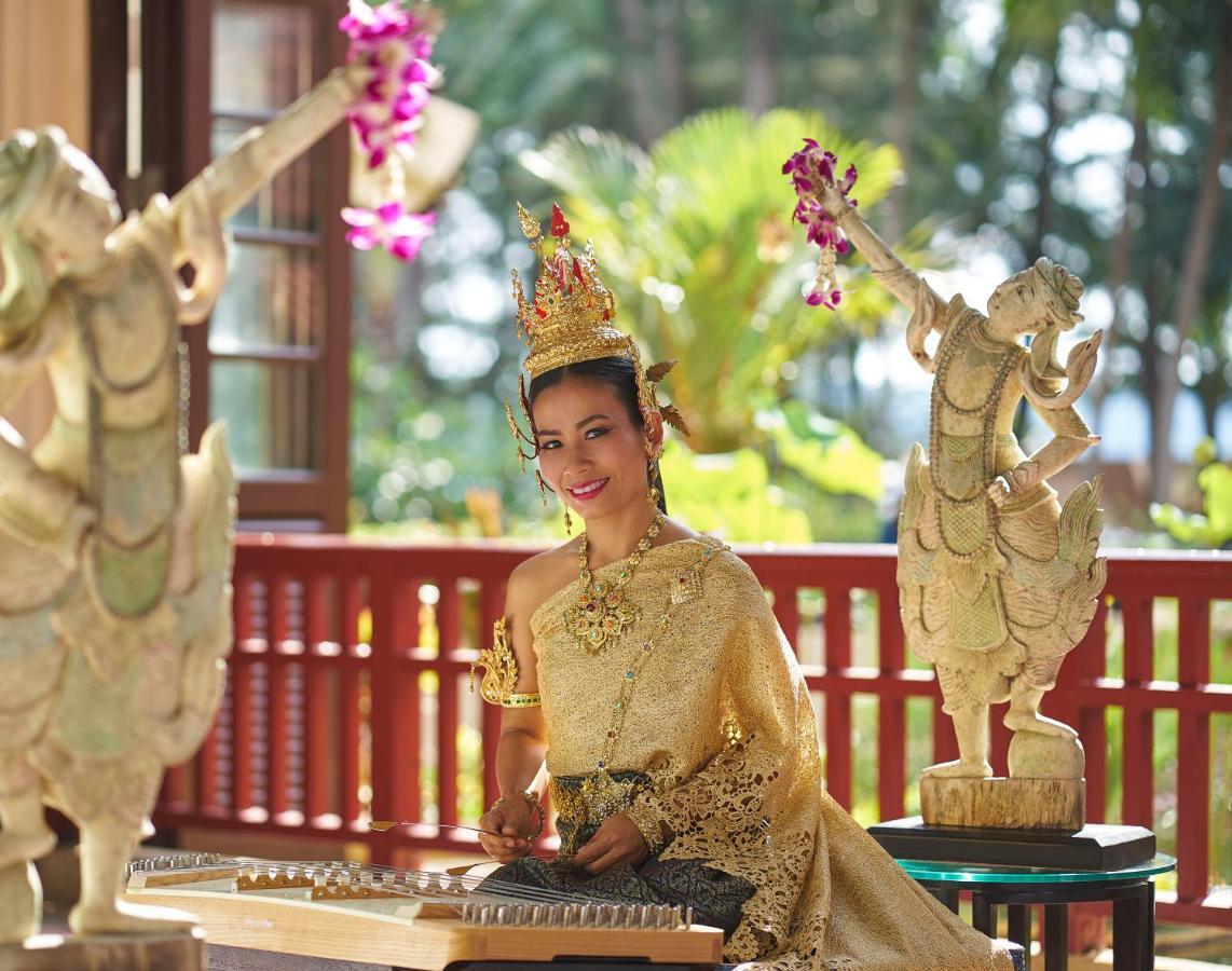 Dusit Thani Laguna Phuket Bang Tao Beach  Camera foto Thai traditional music